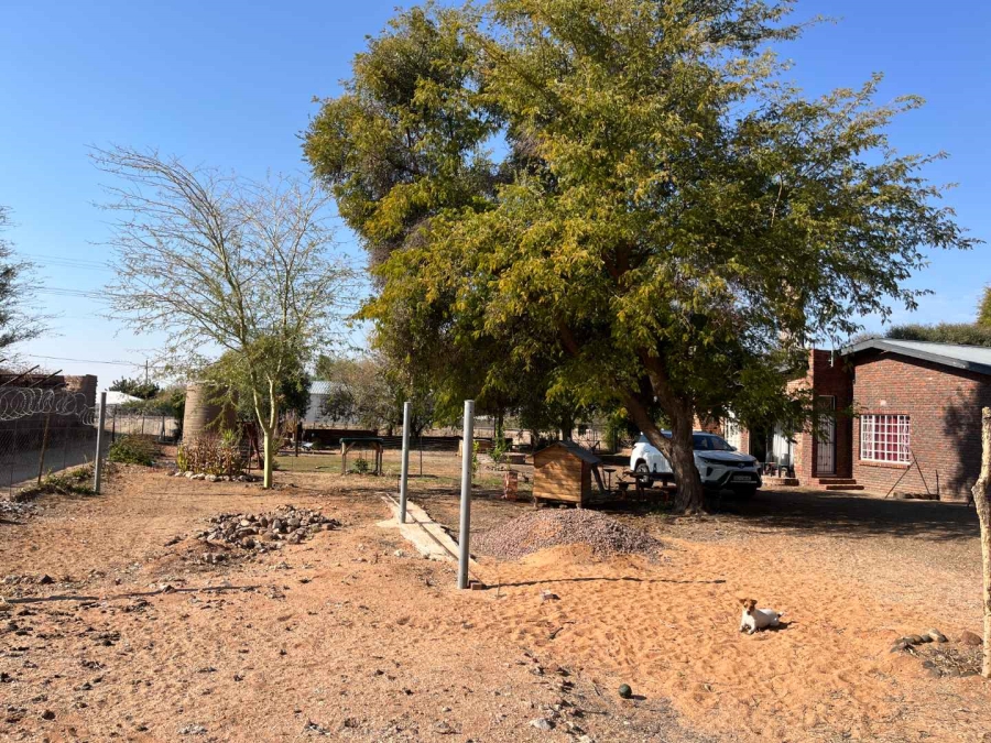 4 Bedroom Property for Sale in Ses Brugge Northern Cape